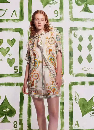 2024 Fashion Linen Shorts Set With Doodle Print: Color / M