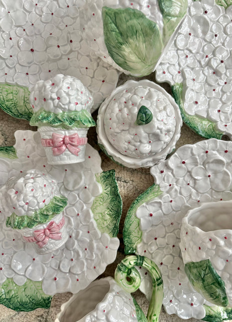 Vintage Hydrangea S&P Shakers