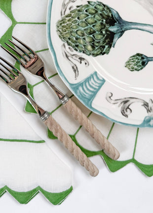 Charlotte Green Embroidered Scalloped Placemat (Set of 4)