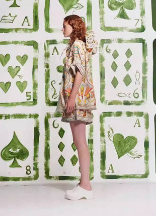 2024 Fashion Linen Shorts Set With Doodle Print: Color / M