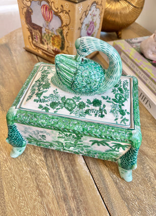 Yong Sheng Cherub & Swan Box