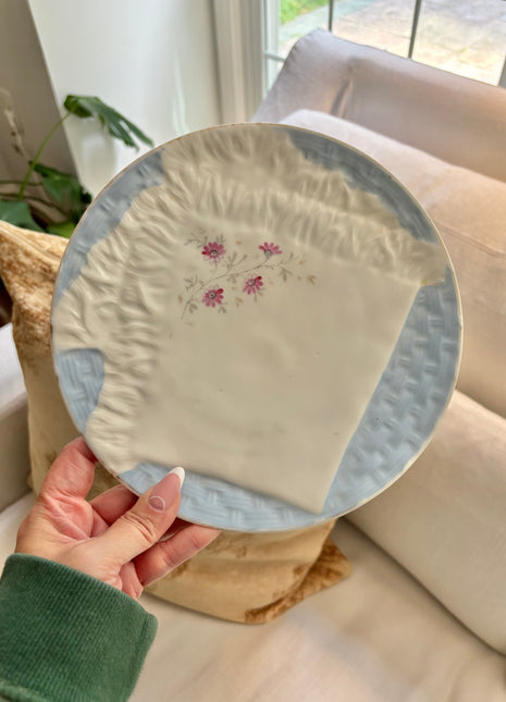 Antique Majolica Napkin Fold Plate